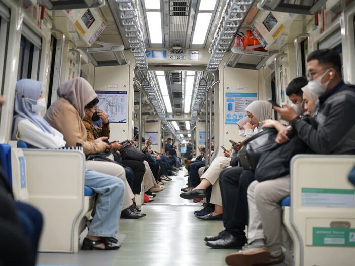 Pengguna LRT Jabodebek Naik 13,5