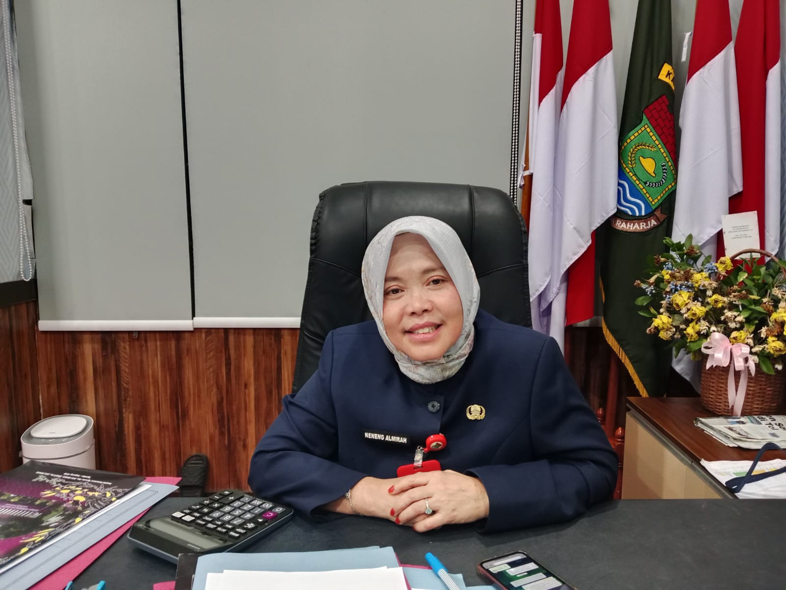 Sekretaris DPRD kabupaten Tangerang Hj Neneng Almira