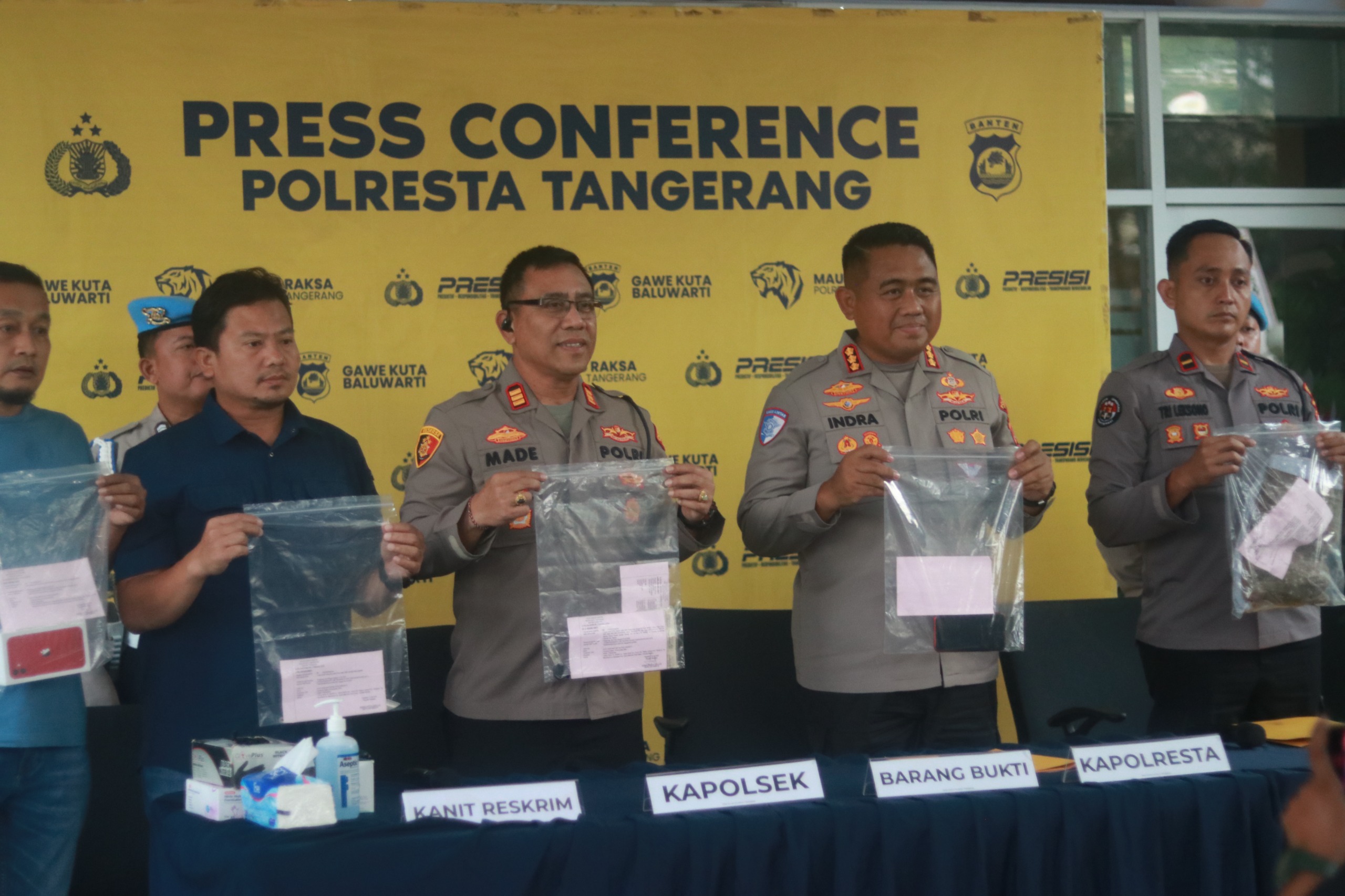 Jajaran Polsek Tigaraksa Polresta Tangerang mengungkap kasus pencurian dengan kekerasan di lokasi persawahan Desa Pematang