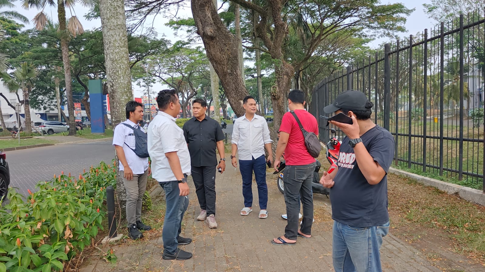 IMG-20260724-WA0049 Polresta Tangerang menyelidiki kasus pencurian kendaraan bermotor (curanmor) yang diduga melibatkan pelaku bersenjata api di kawasan Bundaran 3 Citra Raya