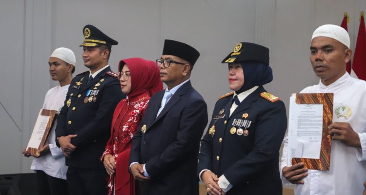 Direktorat Jenderal Pemasyarakatan Banten melaksanakan kegiatan pemberian Remisi Umum bagi narapidana dan Pengurangan Masa Pidana Umum bagi anak binaan yang dilaksanakan di Lapas Kelas IIA Serang