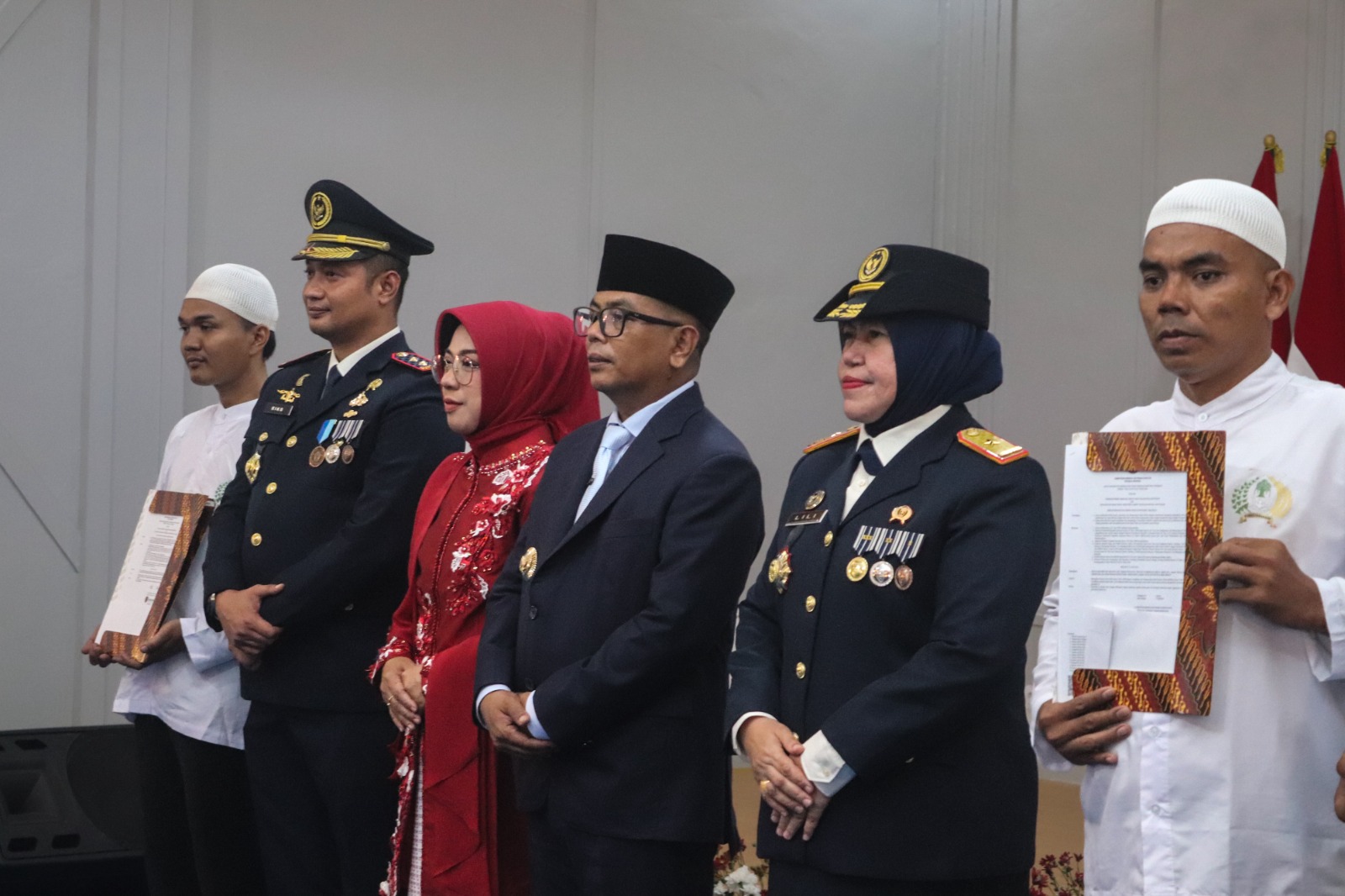 Direktorat Jenderal Pemasyarakatan Banten melaksanakan kegiatan pemberian Remisi Umum bagi narapidana dan Pengurangan Masa Pidana Umum bagi anak binaan yang dilaksanakan di Lapas Kelas IIA Serang