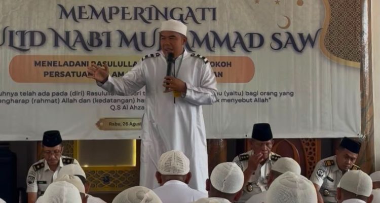 Suasana khidmat dan penuh kekhusyukan menyelimuti Masjid di lingkungan Lembaga Pemasyarakatan (Lapas) Kelas IIA Serang.