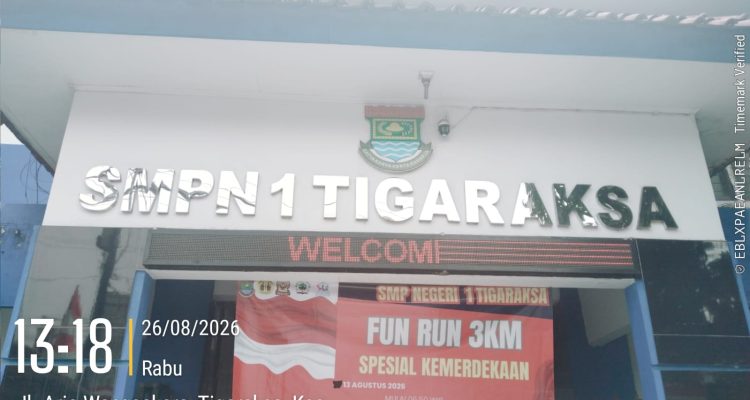 Praktik pungutan liar (pungli) berkedok penjualan seragam diduga terjadi di SMPN 1 Tigaraksa, Kabupaten Tangerang.