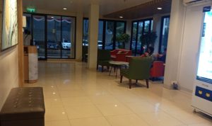 Apartement Ecohome Citra Raya, Kabupaten Tangerang disinyalir ada dugaan sistem sewa kamar per jam. Kegiatan tersebut diketahui sudah berjalan sejak lama yang digunakan sebagai lahan bisnis
