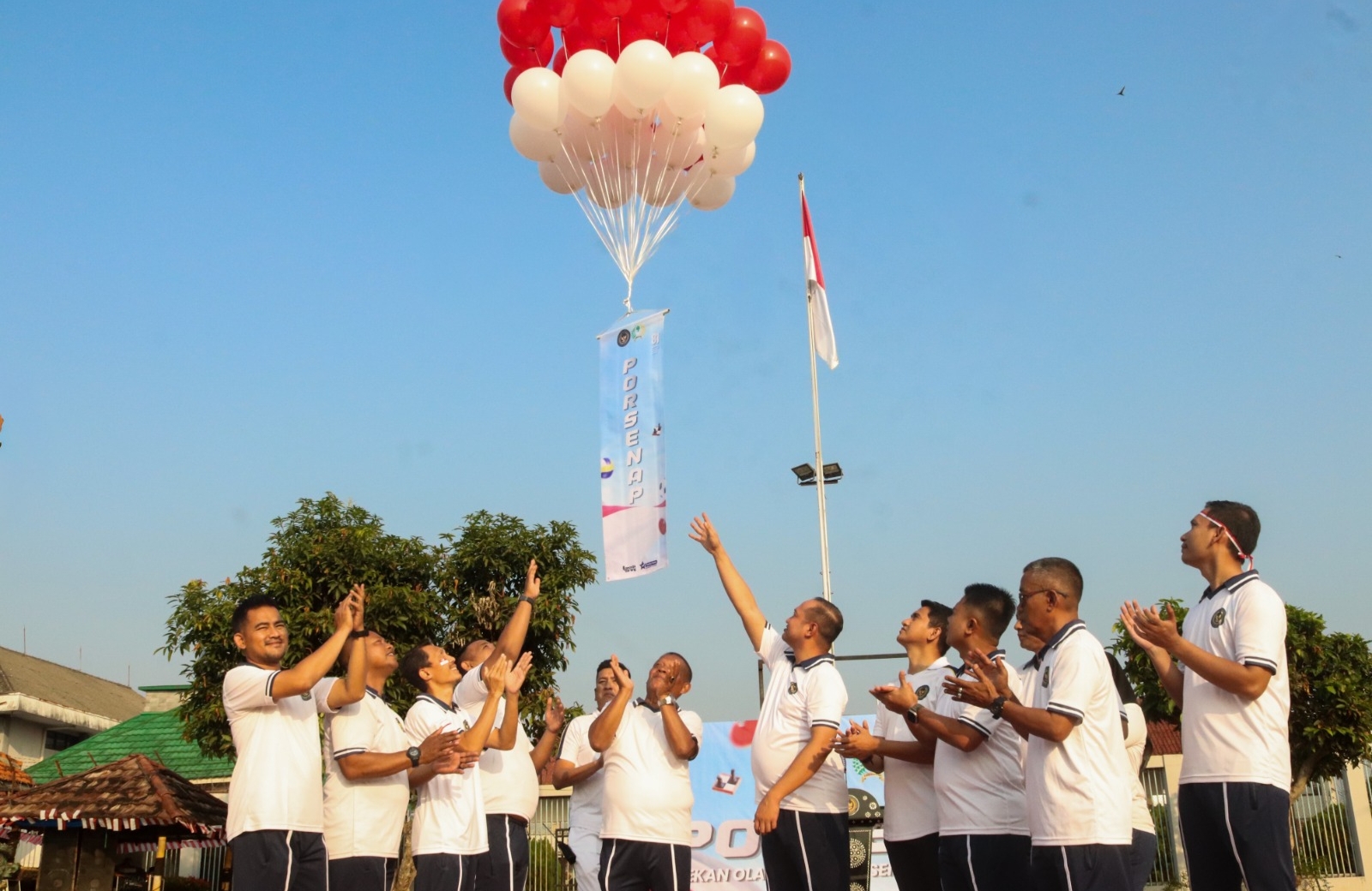 Lapas Kelas IIA Serang menggelar kegiatan Pekan Olahraga dan Seni Narapidana (Porsenap) sebagai upaya meningkatkan semangat sportifitas, kreativitas, serta mempererat kebersamaan
