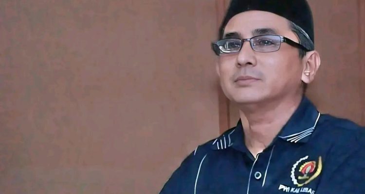 Persatuan Wartawan Indonesia (PWI) Kabupaten Lebak mengecam oknum wartawan diduga memeras dan mengintimidasi kepala sekolah SDN 2 Sukaraja