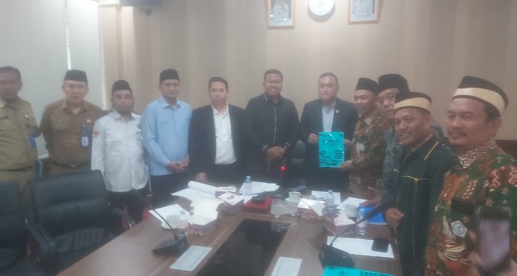 15 Tahun Mandul, FKDT Geruduk DPRD Kabupaten Tangerang Pertanyakan Perda Pendidikan Diniyah