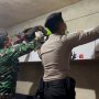Belasan personel aparat penegak hukum mendatangi Lapas Sumedang untuk melakukan razia gabungan dan tes urine.