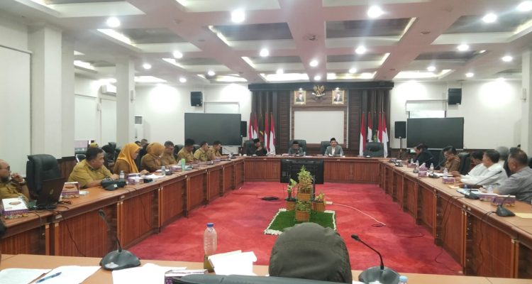 Rapat Dengar Pendapat (RDP) lanjutan di DPRD Kabupaten Tangerang membahas dugaan pencemaran Sungai Cimanceuri di Desa Budi Mulya, Kecamatan Cikupa
