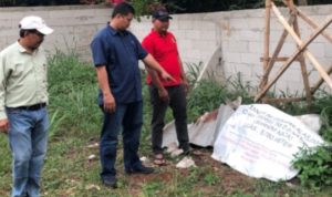 Penyidik Unit Harta Benda (Harda) Satuan Reserse Kriminal Polres Tangerang Selatan melakukan olah Tempat Kejadian Perkara (TKP)