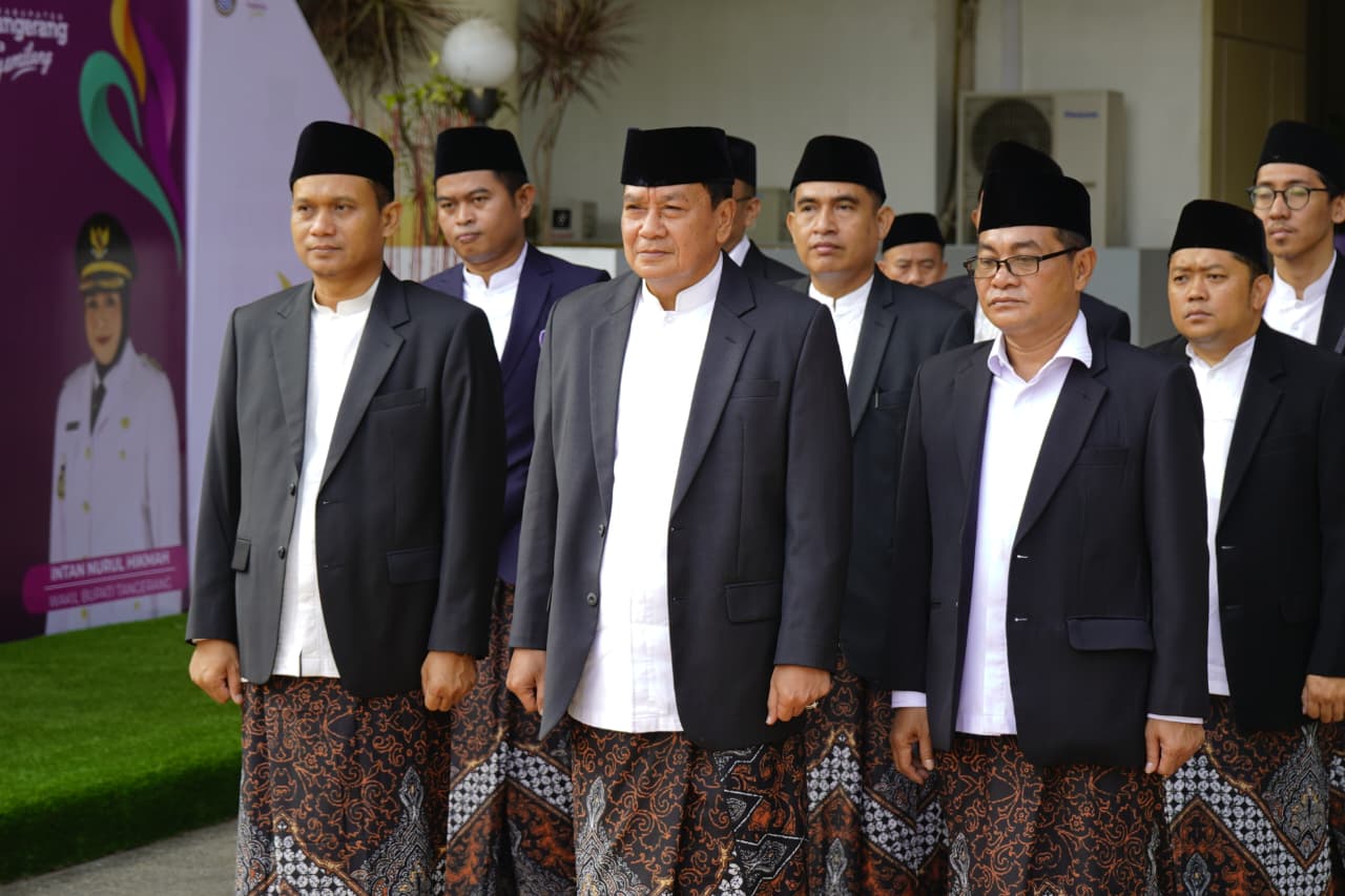 Komitmen terhadap pendidikan santri ditegaskan Bupati Tangerang Moch. Maesyal Rasyid pada peringatan Hari Santri 2026