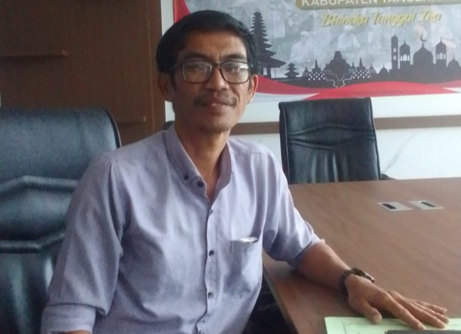 Ketua Umum LSM Gema Rakyat Indonesia (GARI), Hendra Primitif menyoroti ketidakhadiran Kepala Organisasi Perangkat Daerah (OPD) dalam Rapat Dengar Pendapat