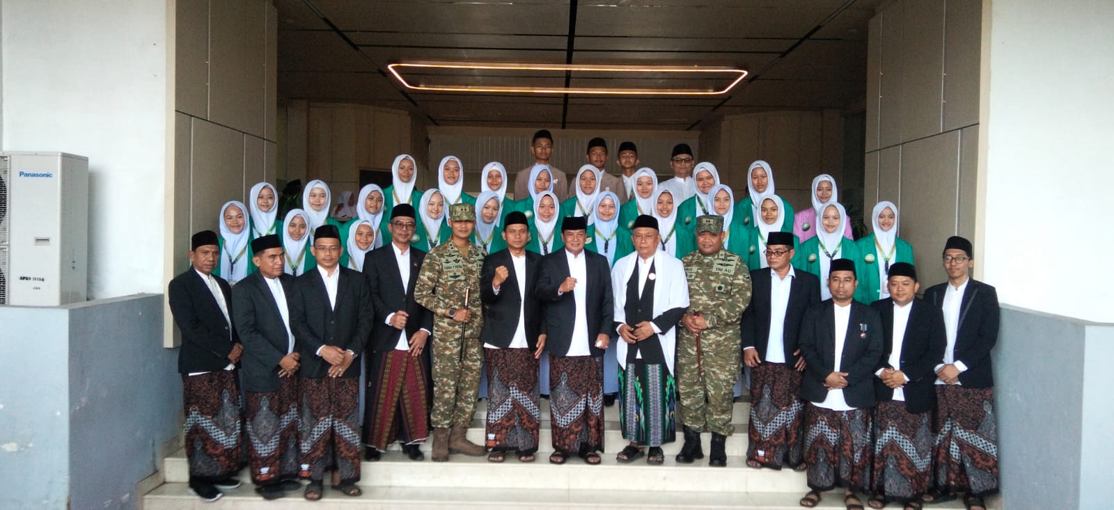 Kementerian agama (Kemenag),kabupaten Tangerang, dalam  rangka memperingati hari santri Nasional( HSN), tahun 2026 dengan tema,, santri menguatkan negeri menuju Indonesia emas.